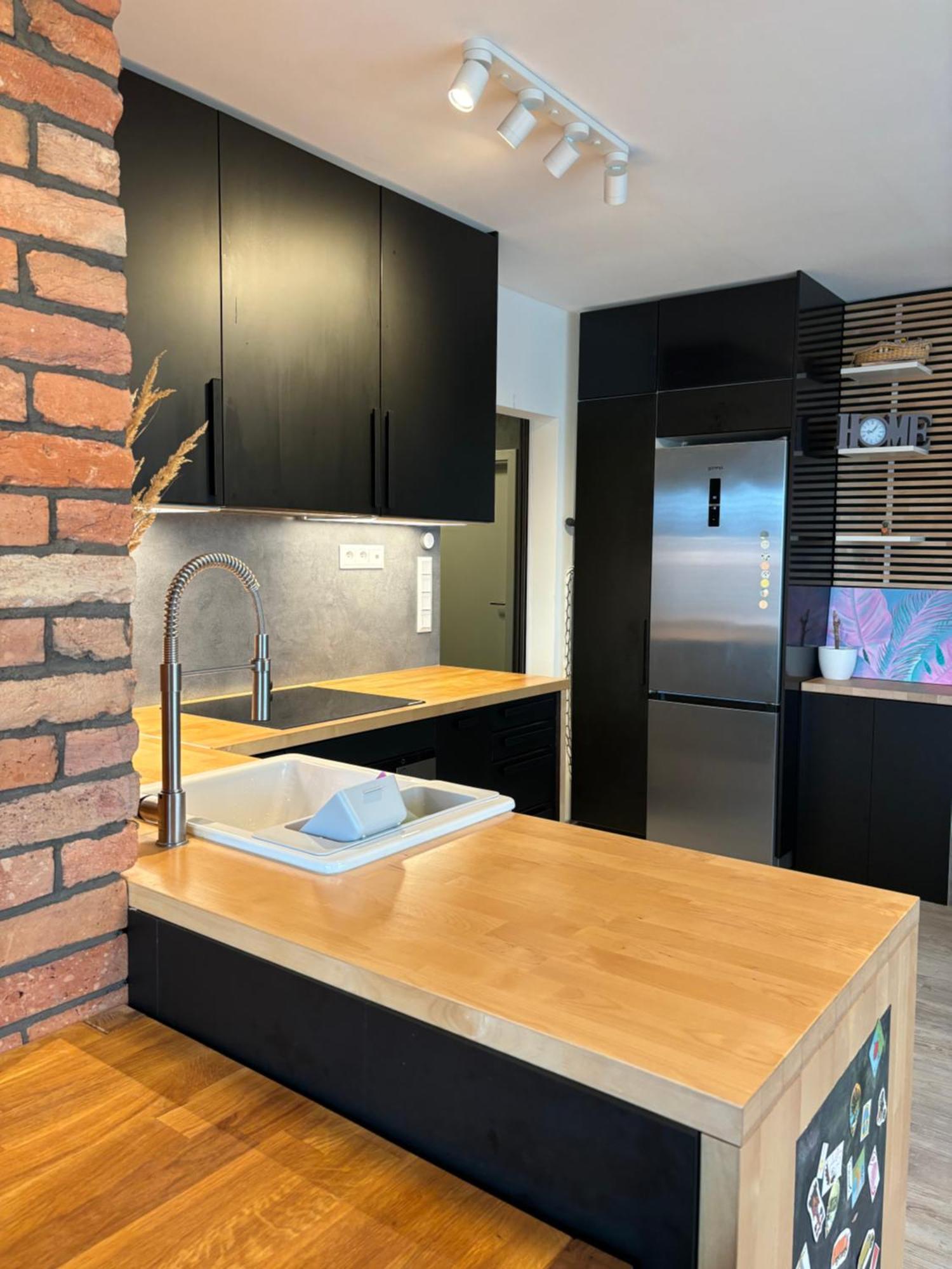 Premiere Apartment Bratislava - Private Parking Eksteriør billede