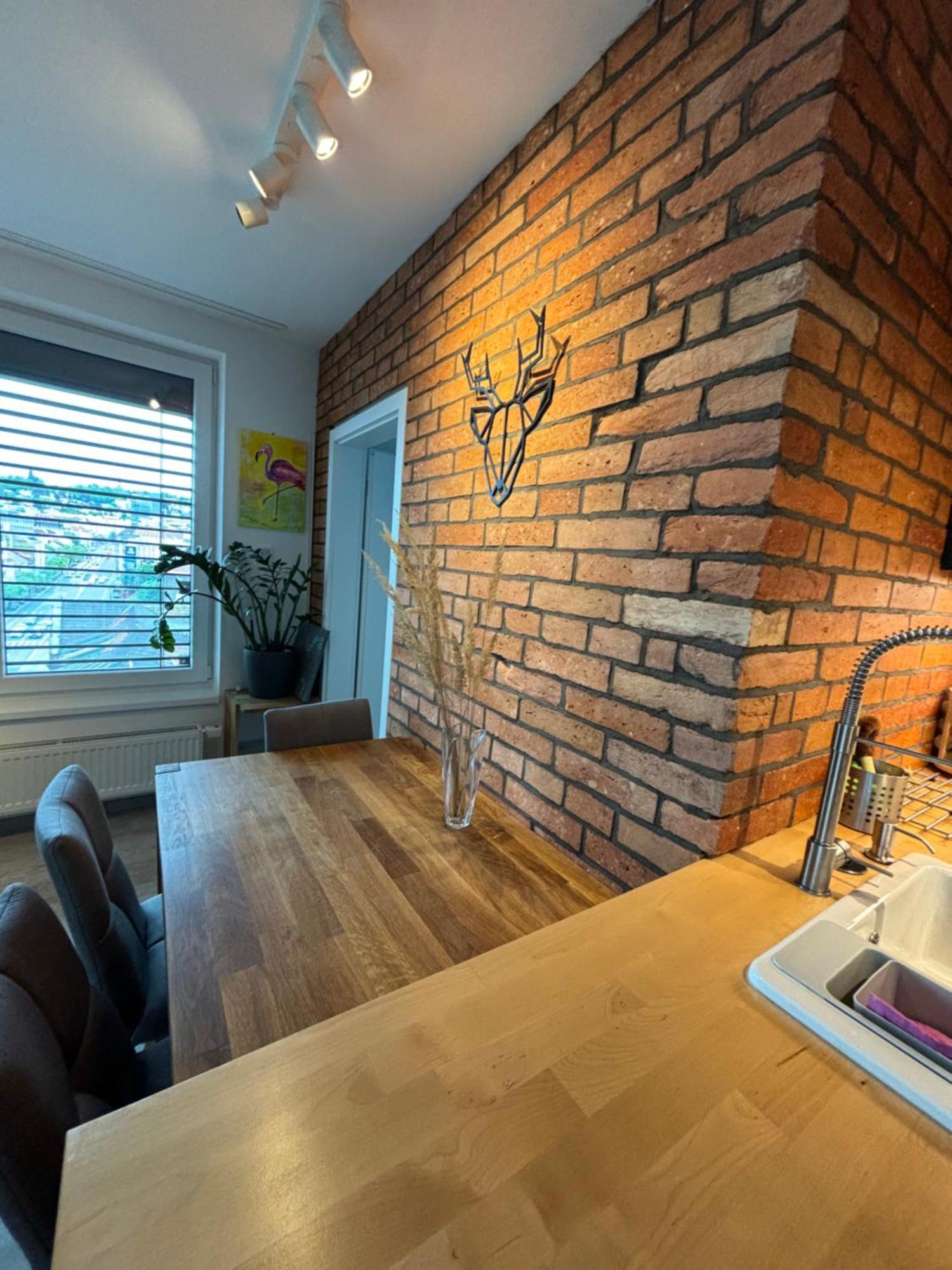 Premiere Apartment Bratislava - Private Parking Eksteriør billede